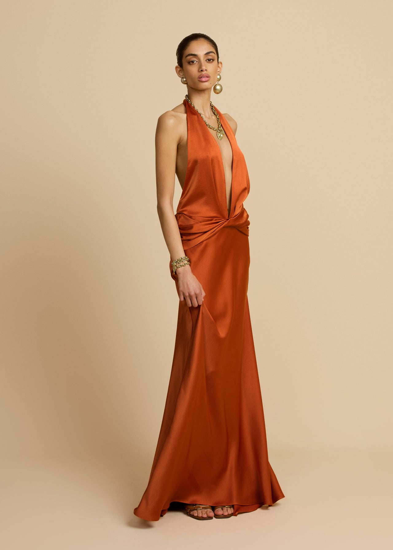 arcina ori dress Amari Maxi Rent with Iz length silhouette designed to sculpt and seduce Beautiful @stephneumann_ wearing our Odessa