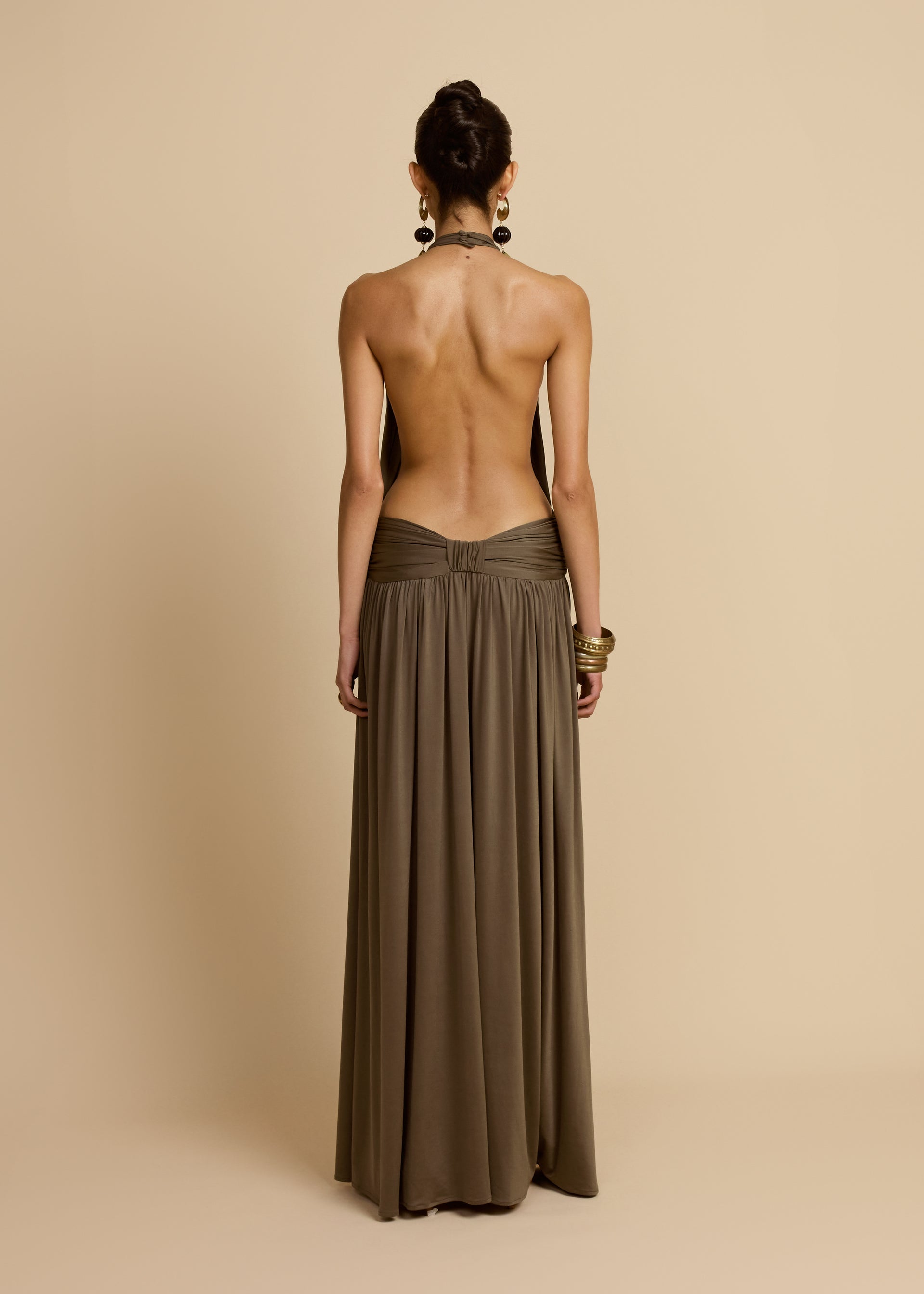 ARCINA ORI - Santina Dress Khaki S | Designer Halter Maxi Dress | Elegant Open Back Dress | Formal Cocktail Gown ARCINA ORI - Santina Dress Khaki S | Designer Halter Maxi Dress | Elegant Open Back Dress | Formal Cocktail Gown